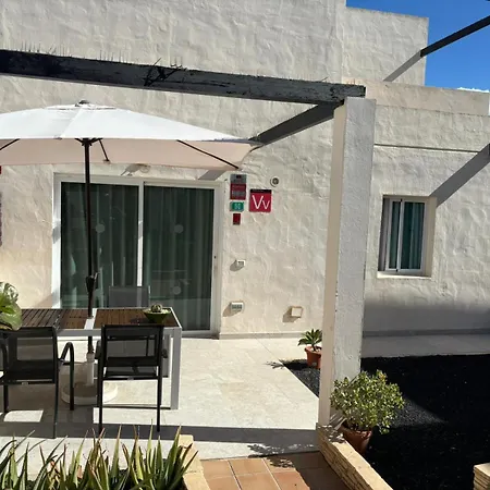 Pool & Gardens - Alisios Playa 코라레호