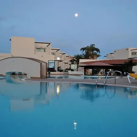 Pool & Gardens - Alisios Playa * 科拉雷侯